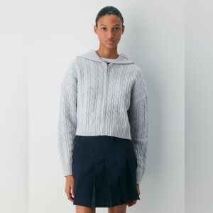 NWT - Aritzia - Sunday Best
Octavia Zip Hoodie - L